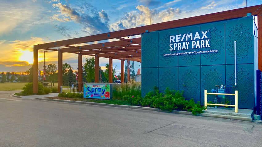 REMAX Spray Park